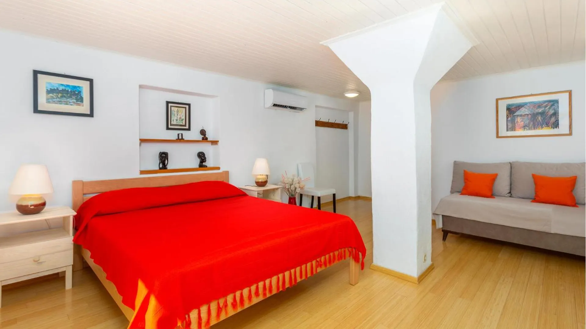 Gorgeous Home In Draga Bascanska With Wifi 0*,  Croatia