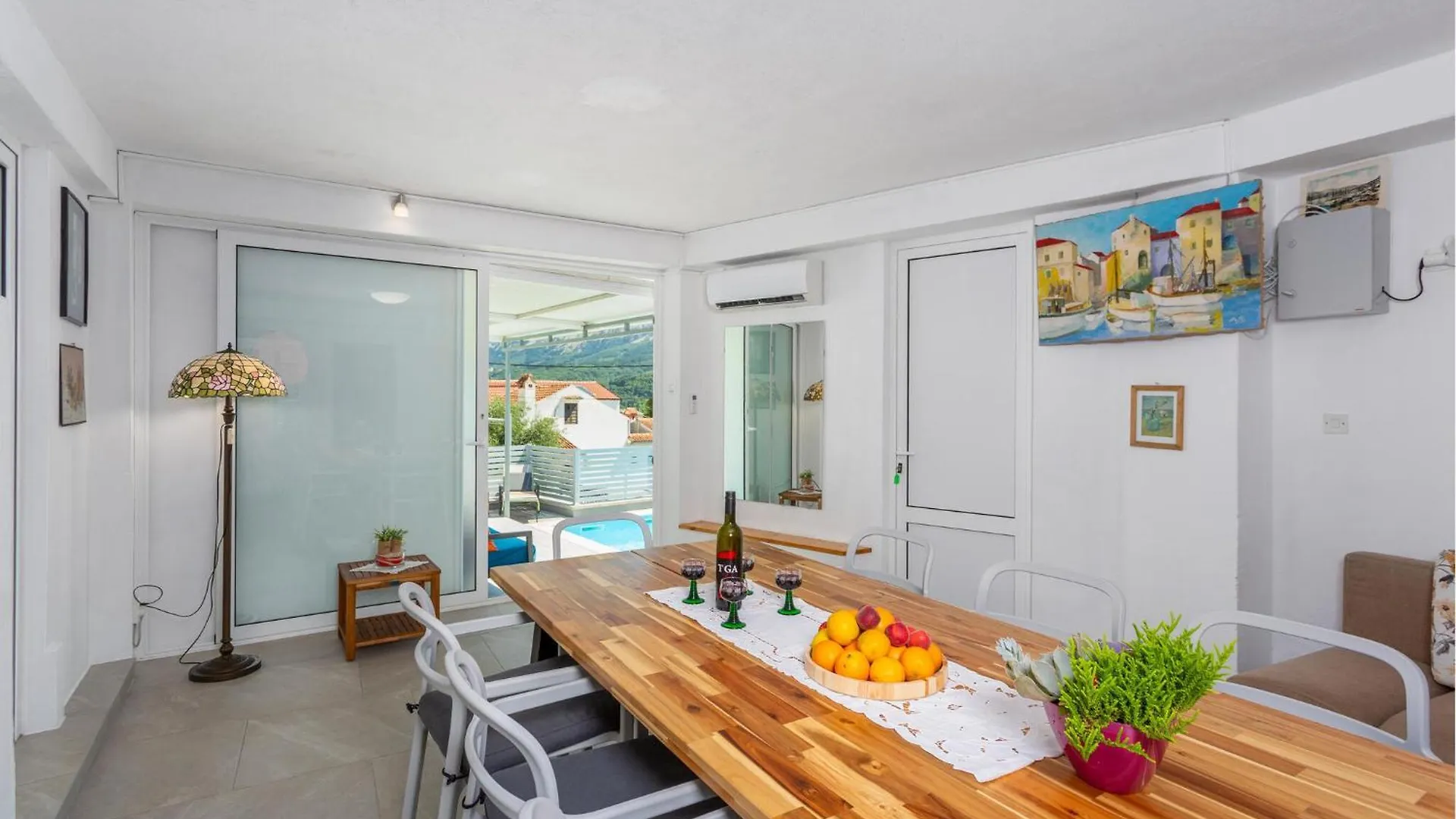 Gorgeous Home In Draga Bascanska With Wifi