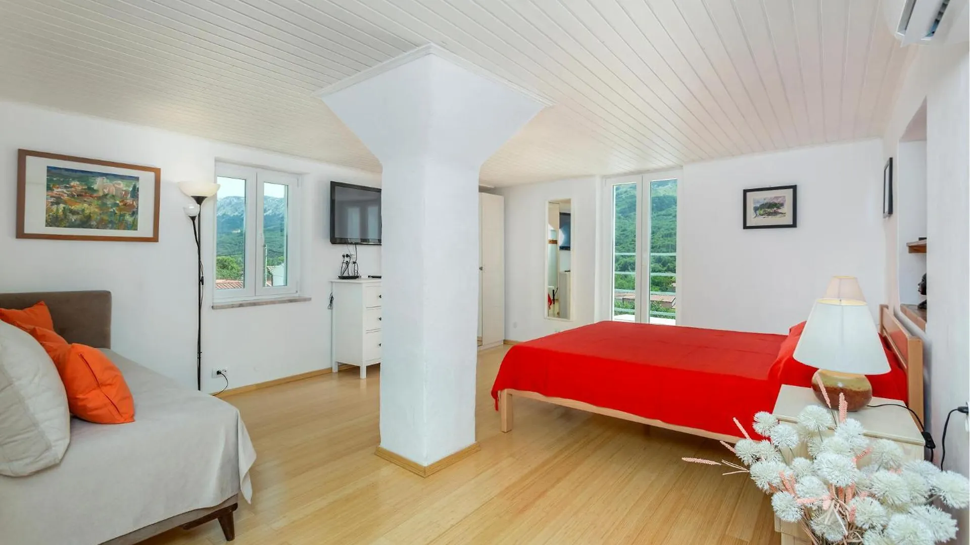 Holiday home Gorgeous Home In Draga Bascanska With Wifi